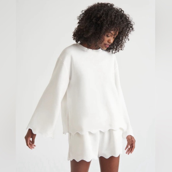 NWT Splendid Nori Scalloped Sweatshirt & Short Set Small - Picture 2 of 9